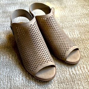 Beige peep toe sandals